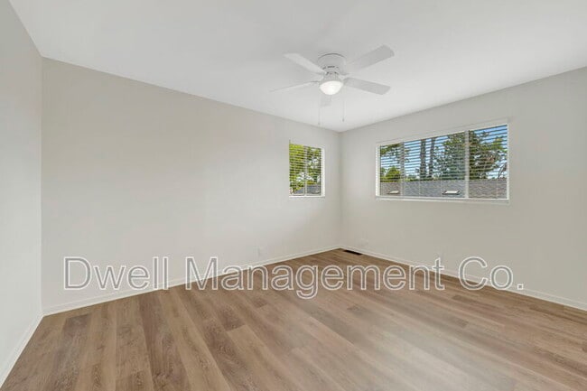 Building Photo - 8860 Fabienne Way