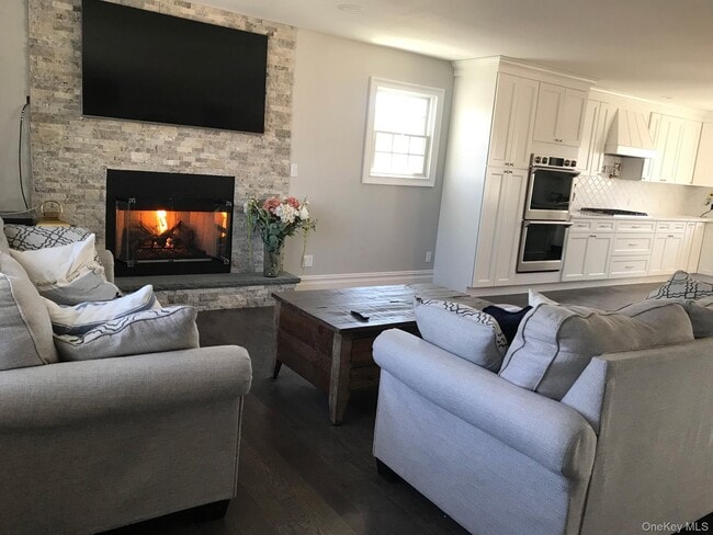 Building Photo - 16 Cape Rd