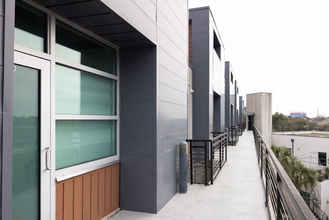 Building Photo - 555 Berrien St