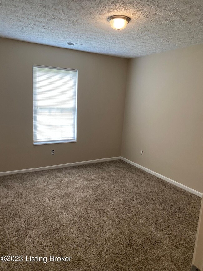 Building Photo - 6614 Burlwood Dr