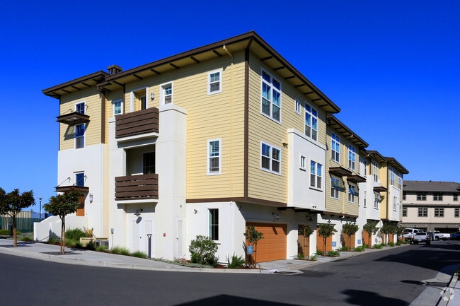 Building Photo - Amelia