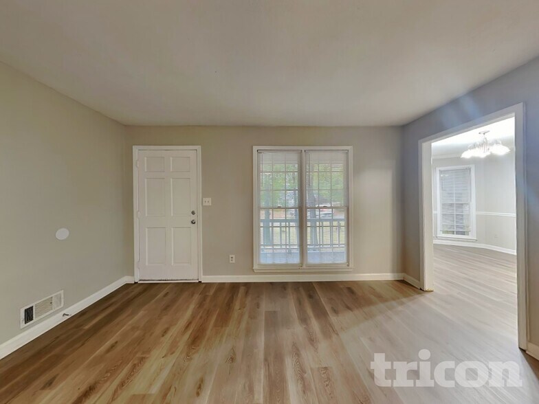 Building Photo - 91 Stratford Dr