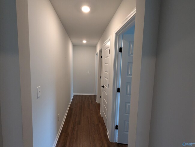 Building Photo - 124 Varina Dr