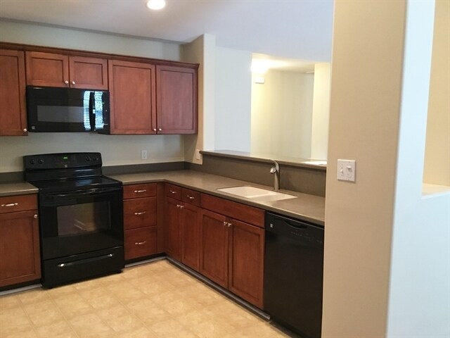 Building Photo - 116 Spring Lakes Dr