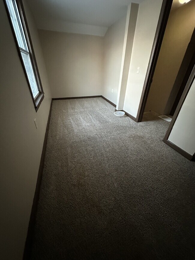 Building Photo - 124 N Washington St