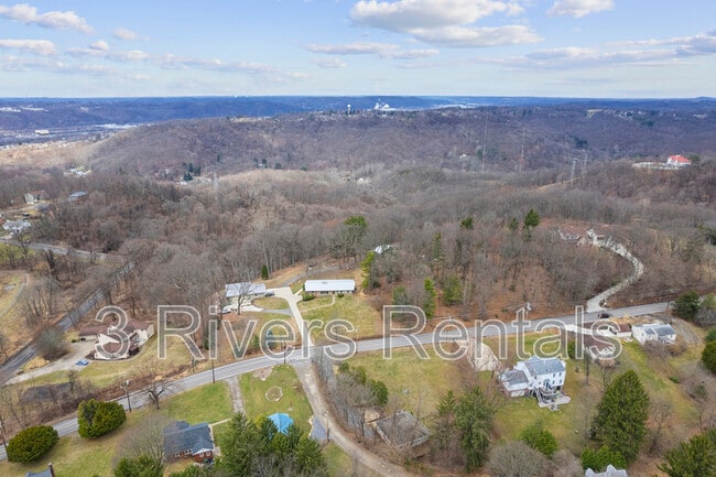 Building Photo - 600 Camp Meeting Rd