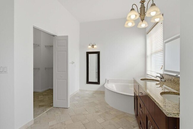 Building Photo - 17170 SW 49th Pl