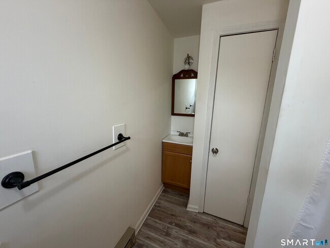 Building Photo - 58 Yorkshire St