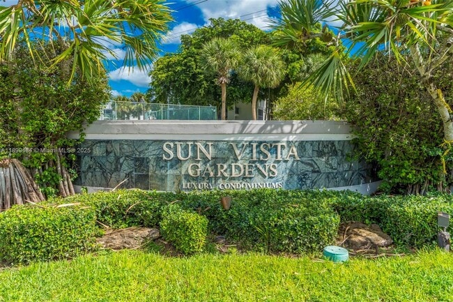 Building Photo - 5780 Rock Island Rd