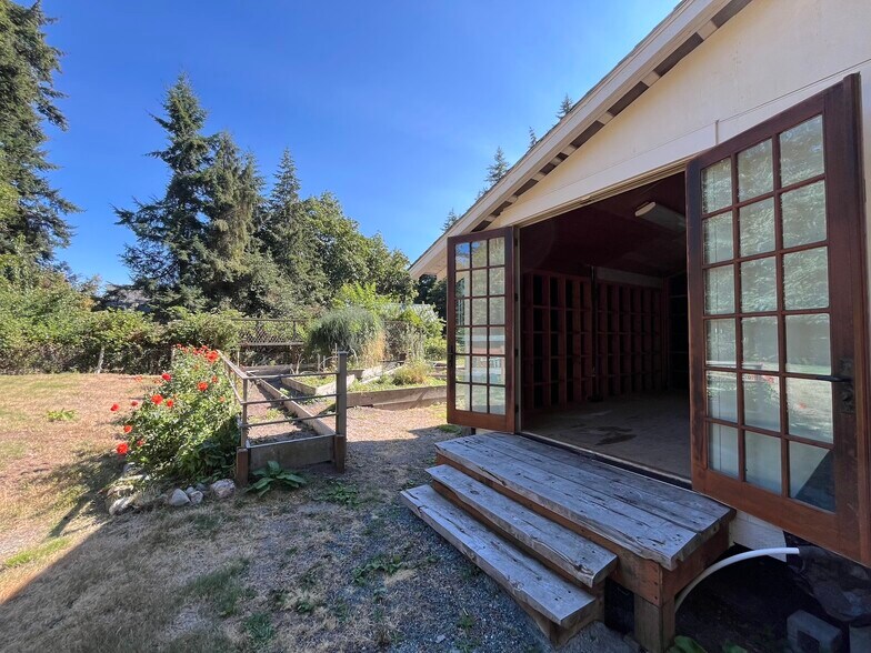 Building Photo - 8113 Sand Dollar Ln
