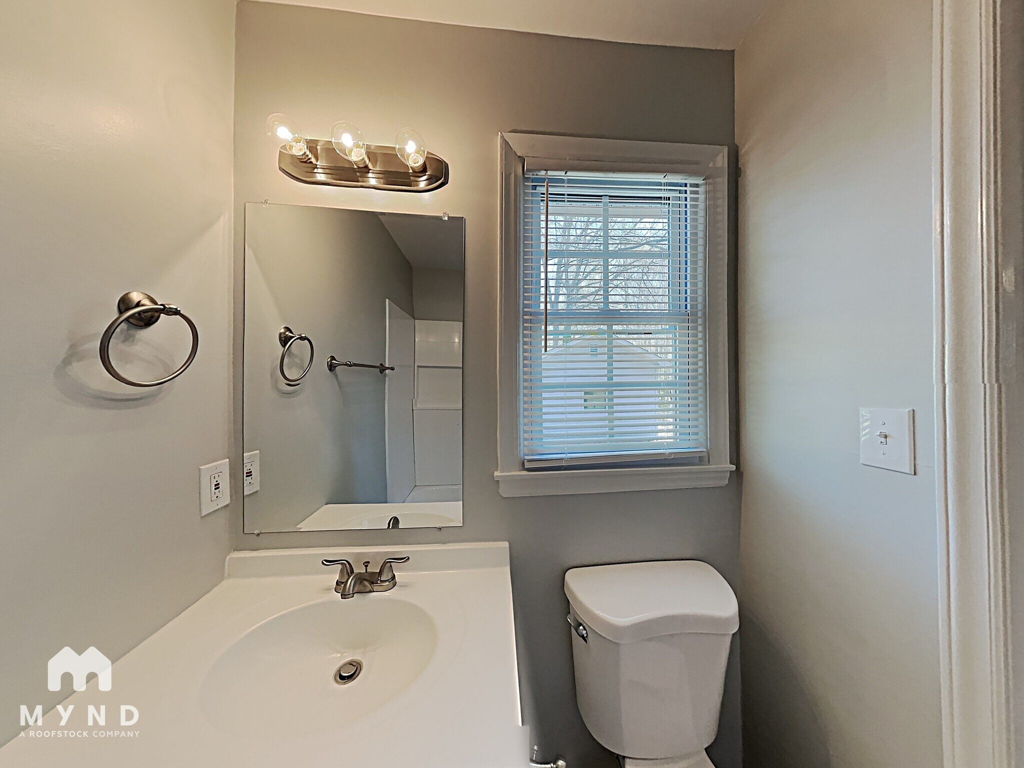 Building Photo - 4901 Craigwood Dr