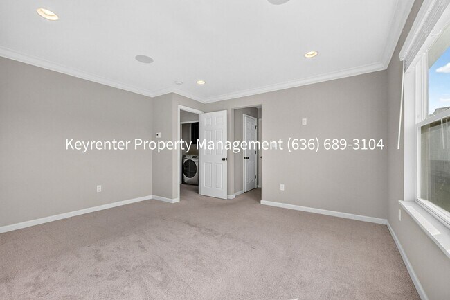 Building Photo - 2823 Winding Valley Dr