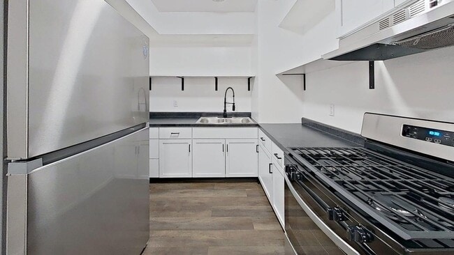 Building Photo - Heights complex