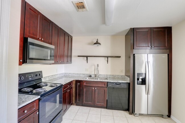 Building Photo - 7206 Olympia Ct
