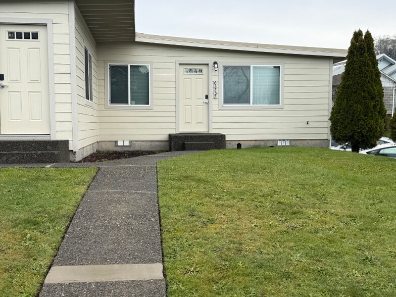 Building Photo - 63757 Harriet Rd