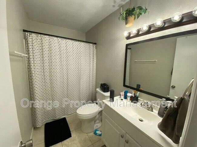 Building Photo - 1108 Tiger Blvd