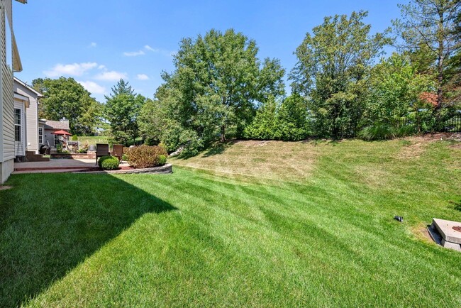 Building Photo - Stunning 4BR House in Saint Charles