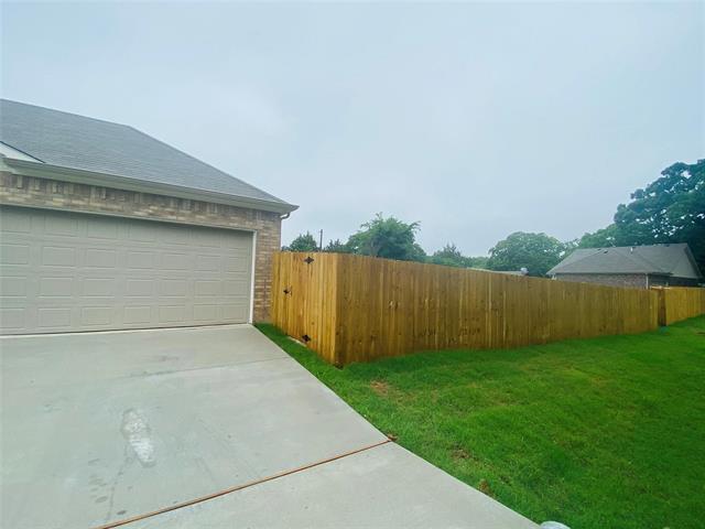 Building Photo - 100 Seay Ln