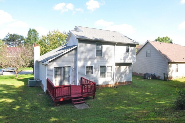 Building Photo - Sweet 3 bed 2.5 ba.  1 car garage in St B