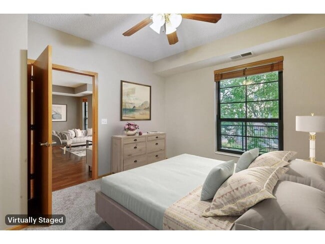 Building Photo - 2565 Franklin Ave