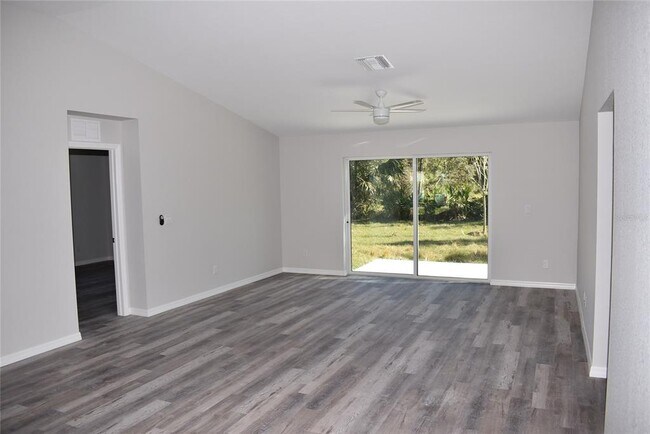 Building Photo - 2736 Ananas Rd