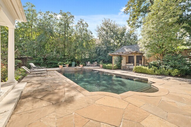 Building Photo - 3 Courtlandt Pl