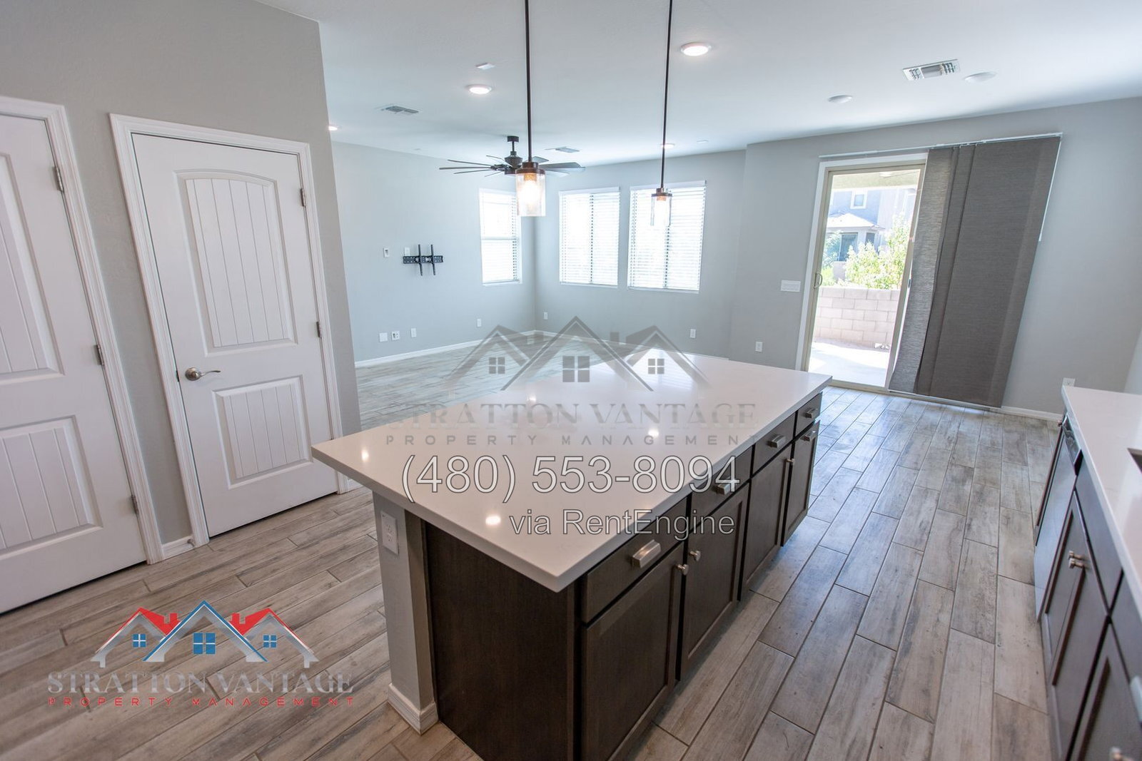 Building Photo - 1033 S 150th Dr