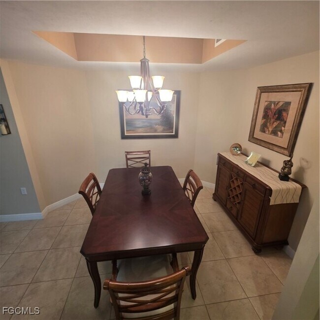 Building Photo - 10637 Pelican Preserve Blvd