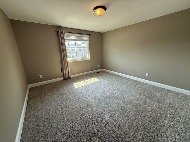 Building Photo - 15109 El Dorado Ter-