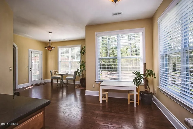Building Photo - 5613 Onyx Ct
