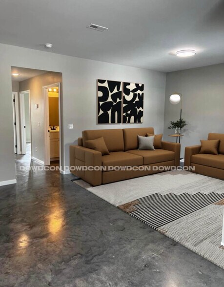 Primary Photo - Lauren's Place