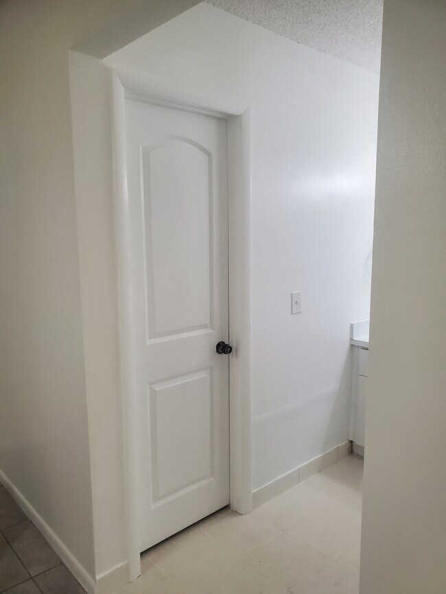 Building Photo - 6239 W 24th Ave