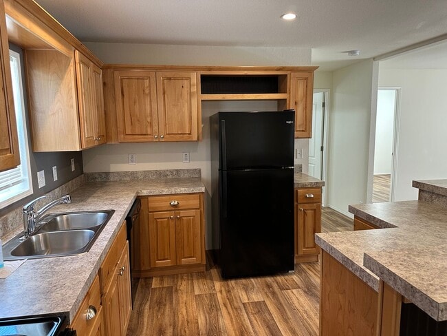 Building Photo - Newer 3 bedroom 2 bathroom house in Thurston!