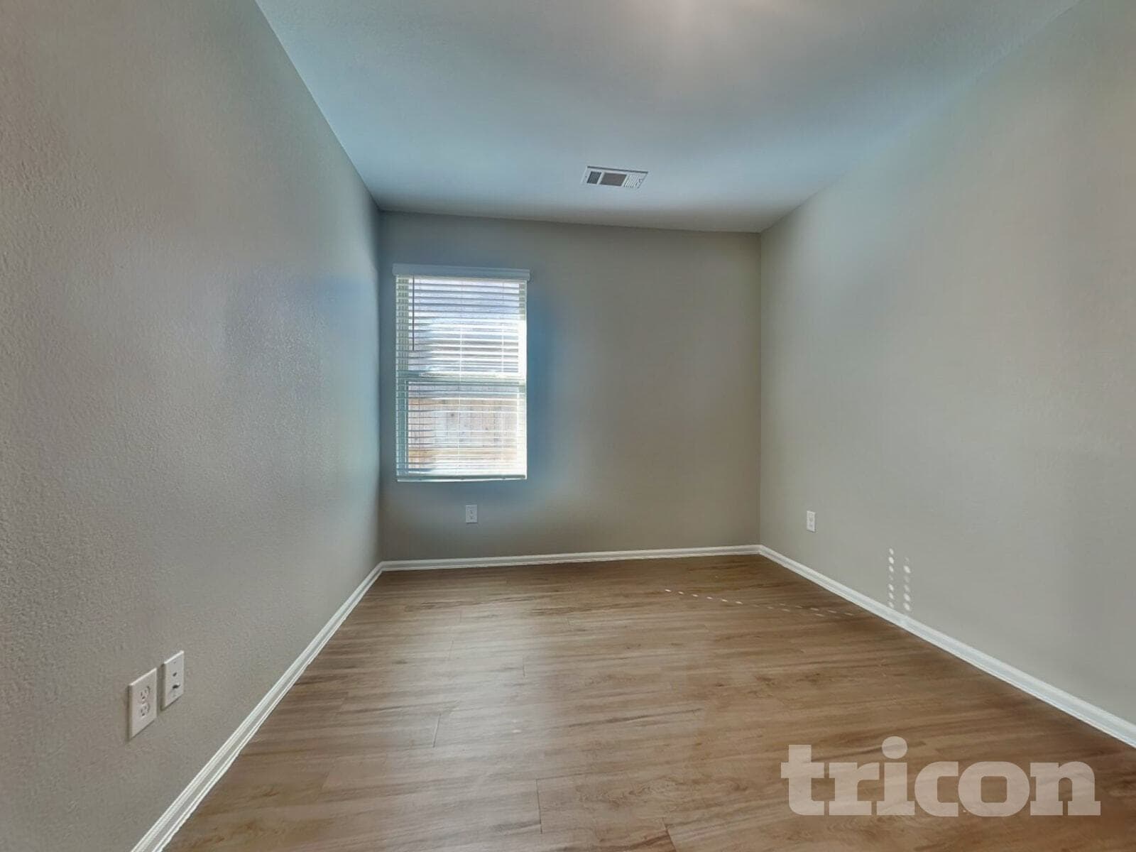Building Photo - 18610 Rosehill Pr Dr