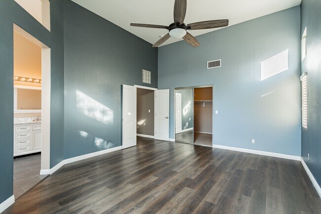 HUGE Master bedroom - 8600 Mirada del Sol Dr