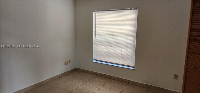 Building Photo - 9135 SW 125th Ave