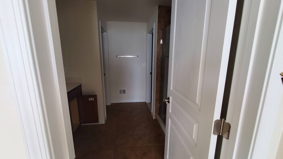 Building Photo - 14818 Mason Creek Cir