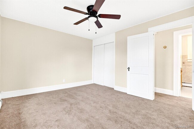 Building Photo - 98 S Main St