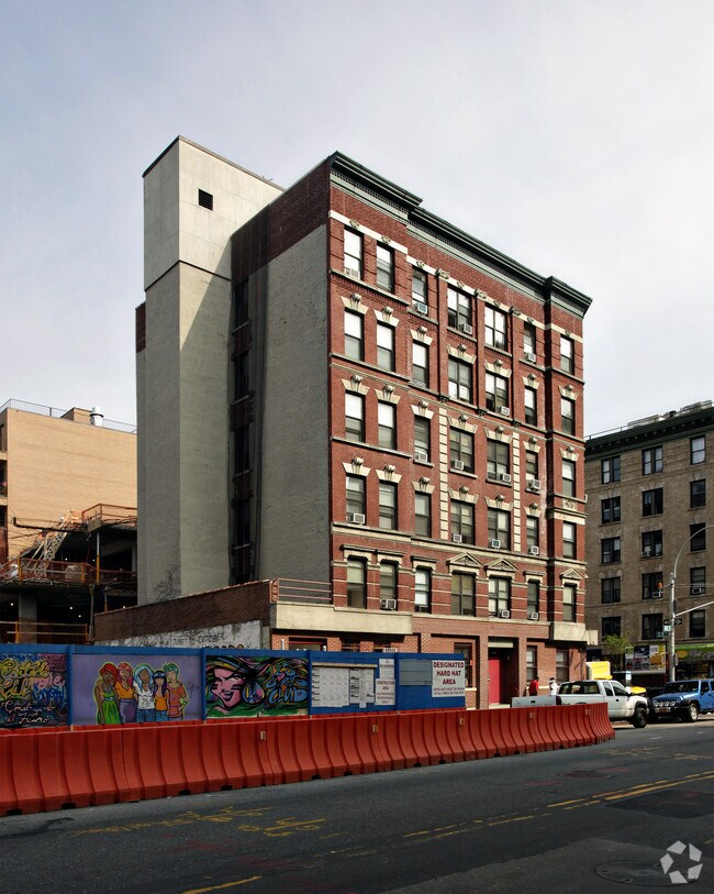 Building Photo - 107 Avenue D