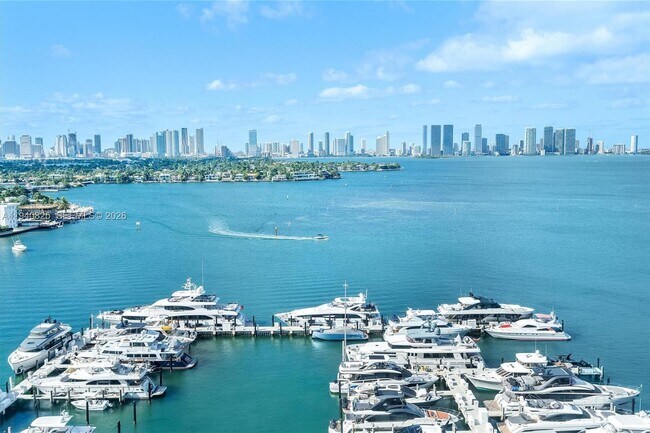 Building Photo - 1800 Sunset Harbour Dr