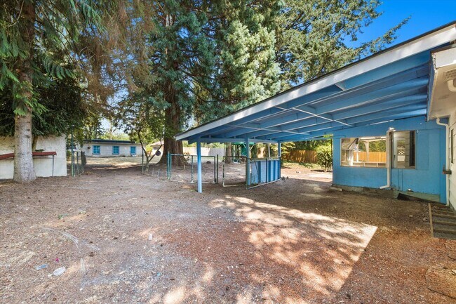Building Photo - 35821 Military Rd S