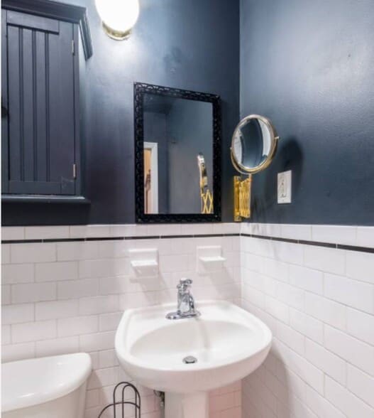 2nd FL Master Garden Bathroom - 147 W 118th St