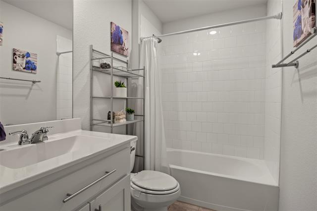 Building Photo - 16313 Milwaukee St