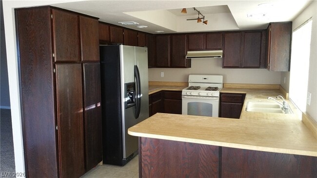 Building Photo - 1745 Mt Hood St