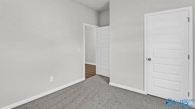 Building Photo - 122 Betty Williams Dr
