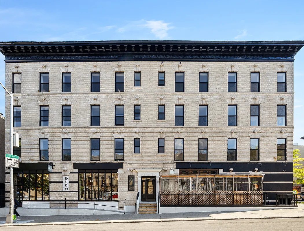 Building Photo - 764 St Johns Pl