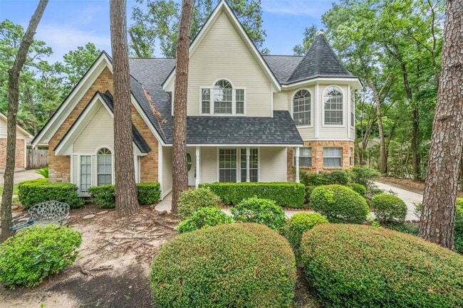 Building Photo - 135 Towering Pines Dr