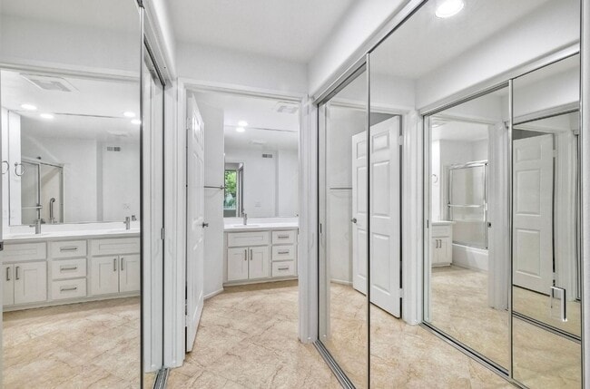 Building Photo - Newly Remodeled - Stunning 2 Bedroom, 2 Ba...