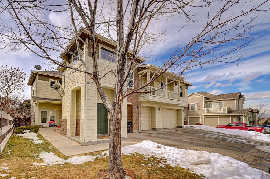 Townhome - 13043 Grant Cir E
