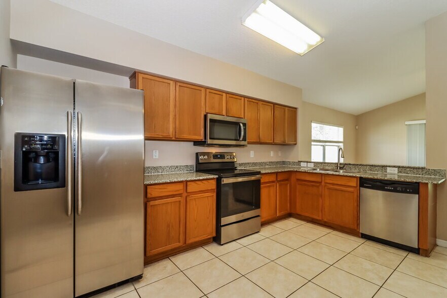 Building Photo - 12031 Butler Woods Cir